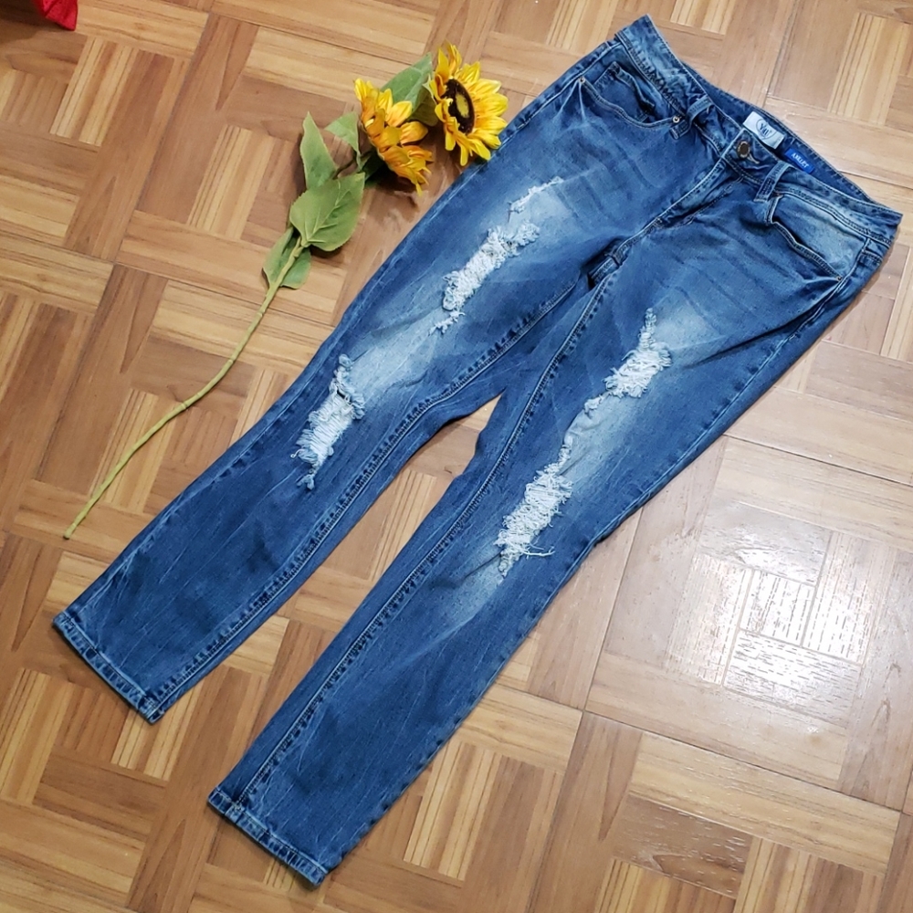 YMI destroyed ankle jeans